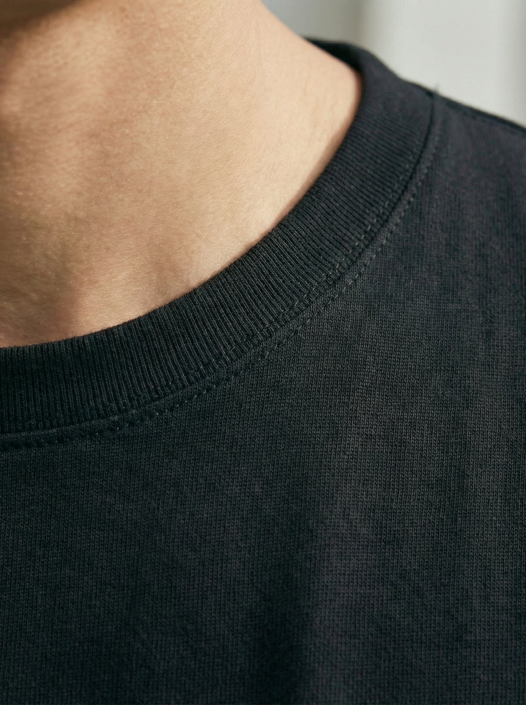 Solid Black Round Neck Tshirt